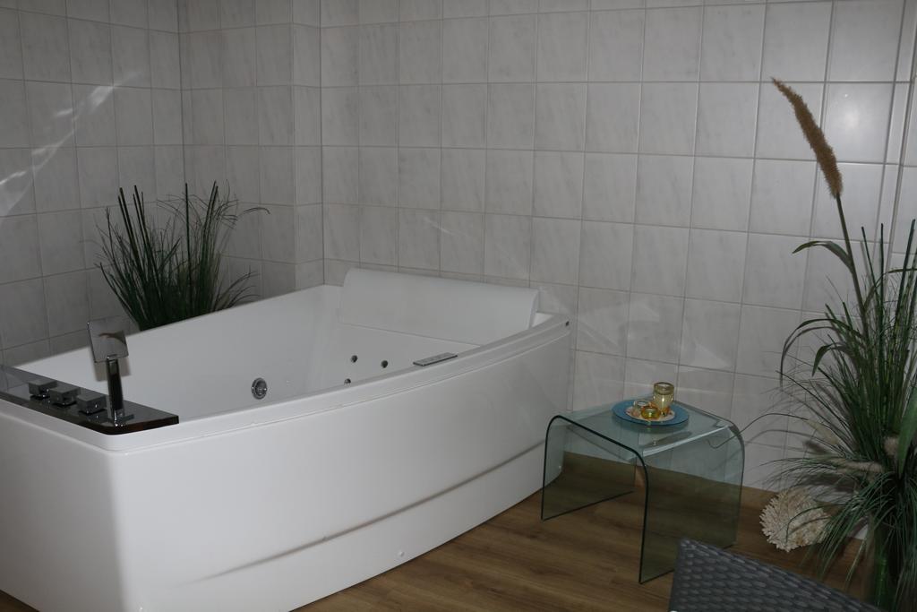 Vitalotel Roonhof Bad Salzuflen Exteriör bild