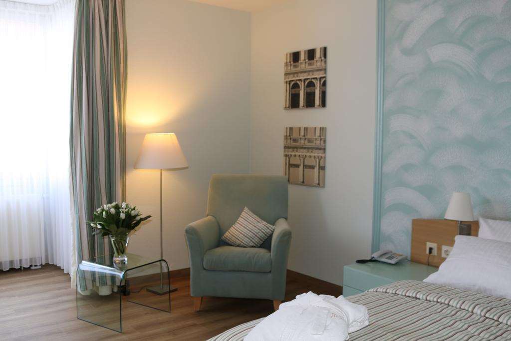 Vitalotel Roonhof Bad Salzuflen Rum bild