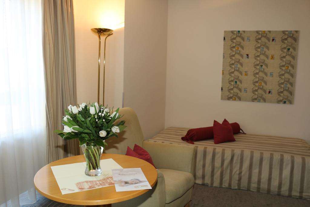 Vitalotel Roonhof Bad Salzuflen Rum bild
